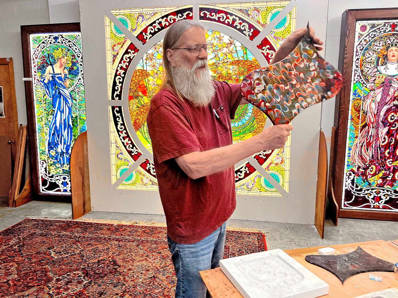 Bogenrief Studios creates art in glass | News | nwestiowa.com