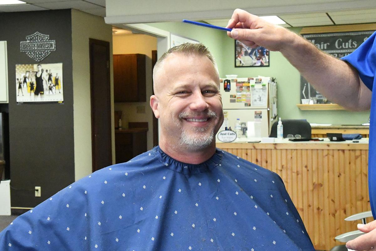 Shear Joy Sheldon Barber Glad To Reopen News Nwestiowa Com