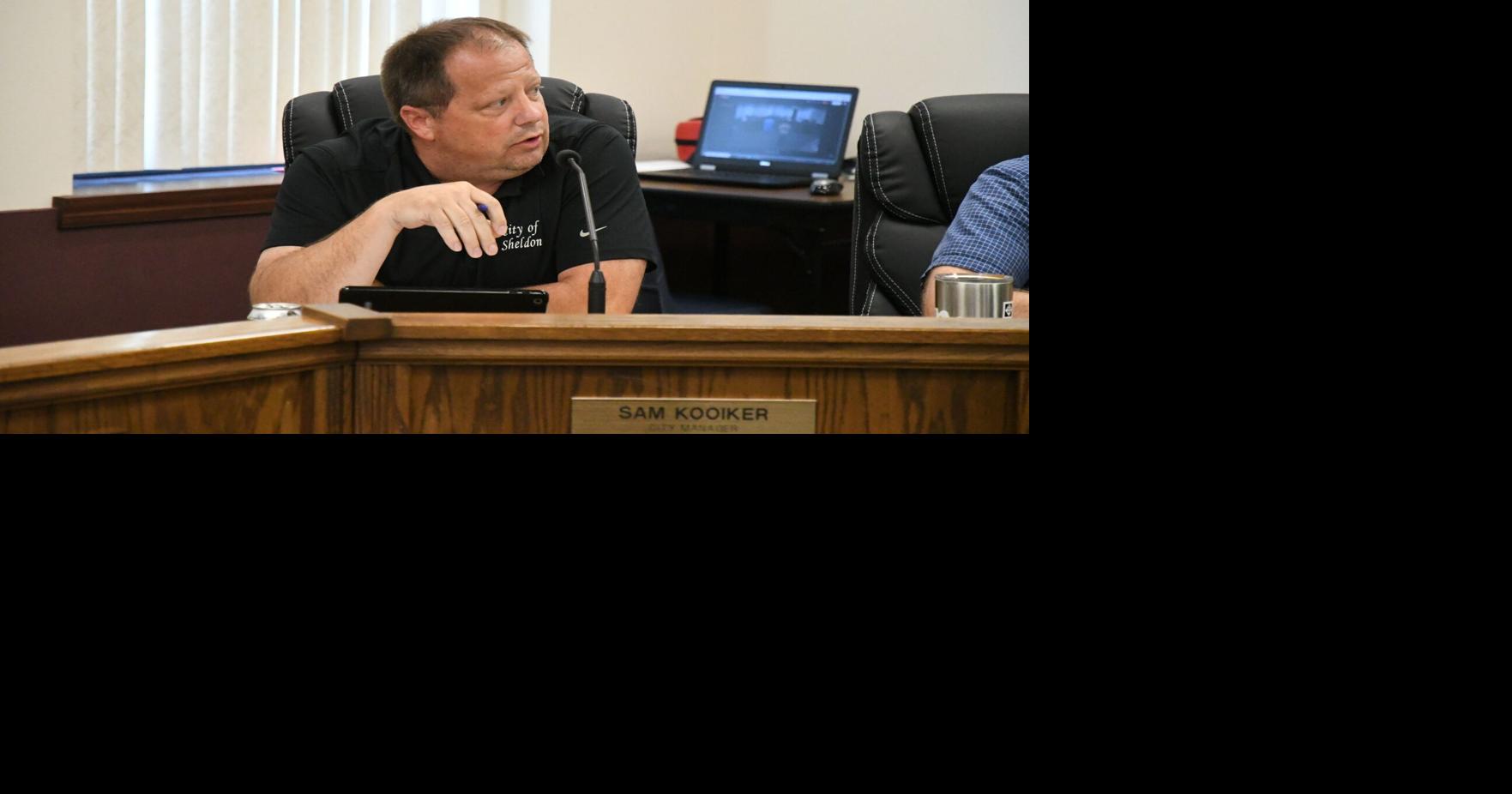 Uhl, Beckman given extra compensation by Sheldon council