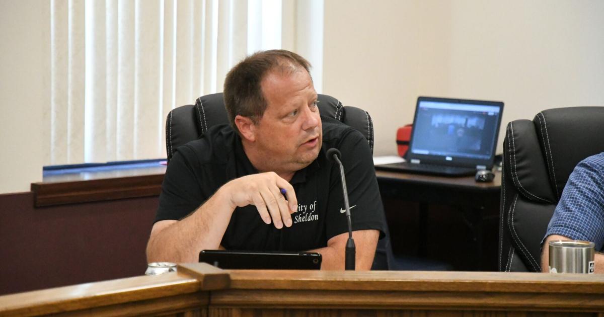 Uhl, Beckman given extra compensation by Sheldon council