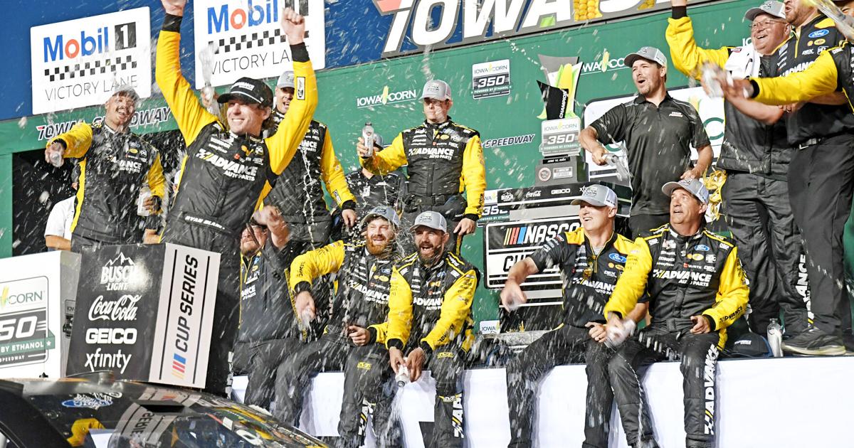Iowa Racing Sponsors Iowa Corn fuels NASCAR at Iowa Speedway | News | nwestiowa.com