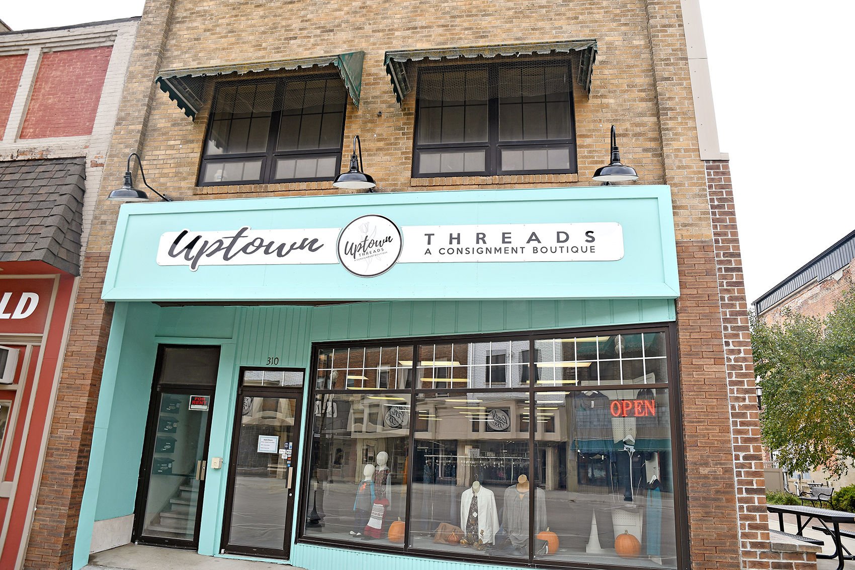 Uptown Threads opens in downtown Sheldon News nwestiowa