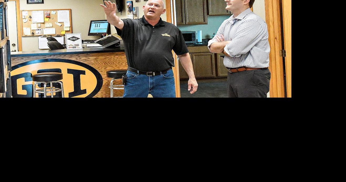 Gregg visits grain bin dealer in Calumet News