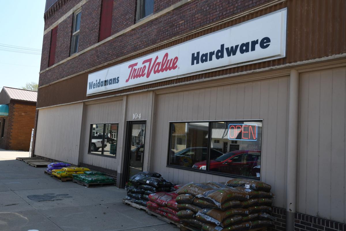 Browns buy Paullina Hardware | News | nwestiowa.com