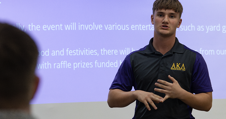 Senate allocates $2,800 to fund fraternity events, leaving less than $200 in budget