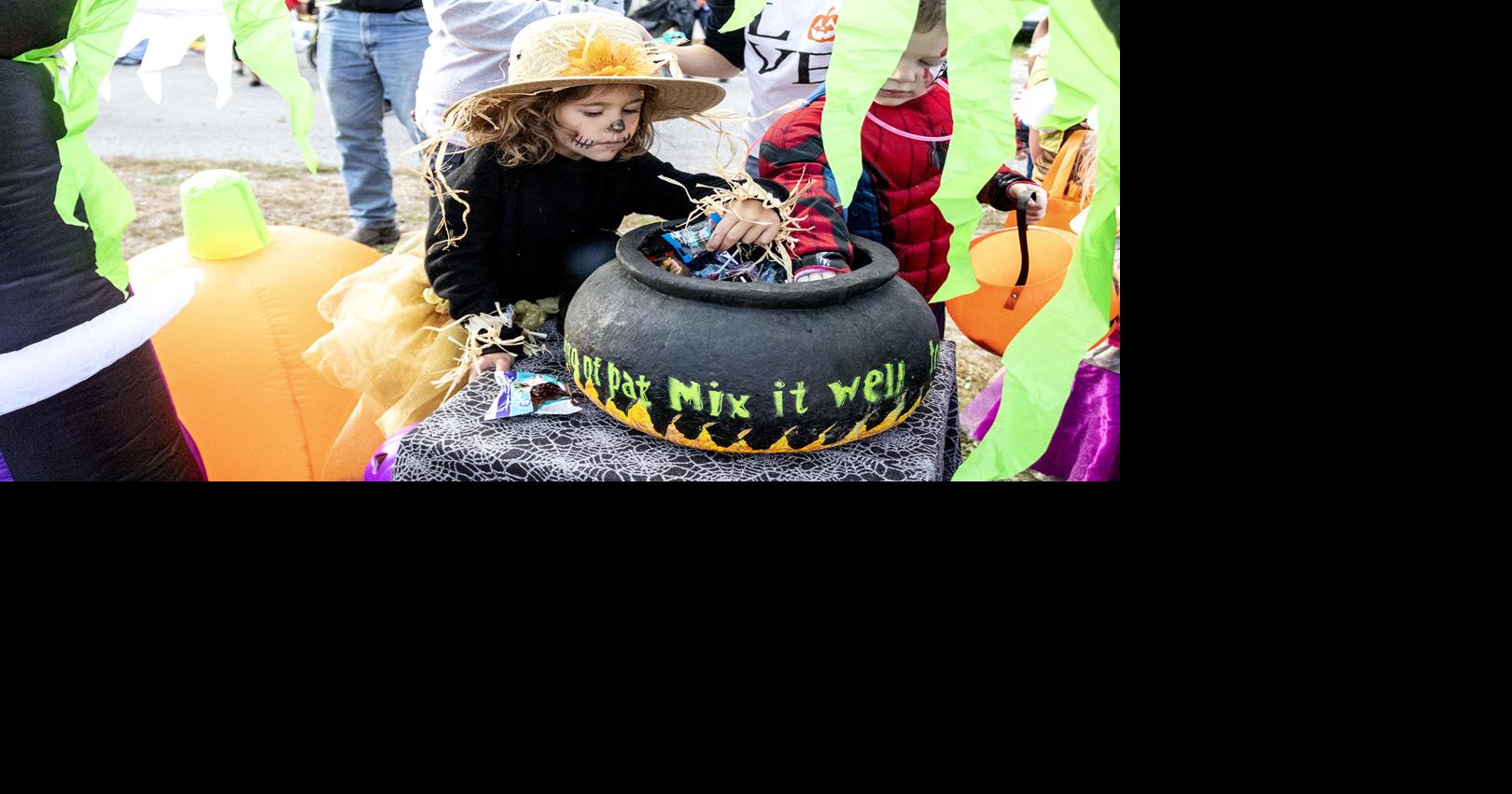 Maryville community participates in Halloween festivities Features