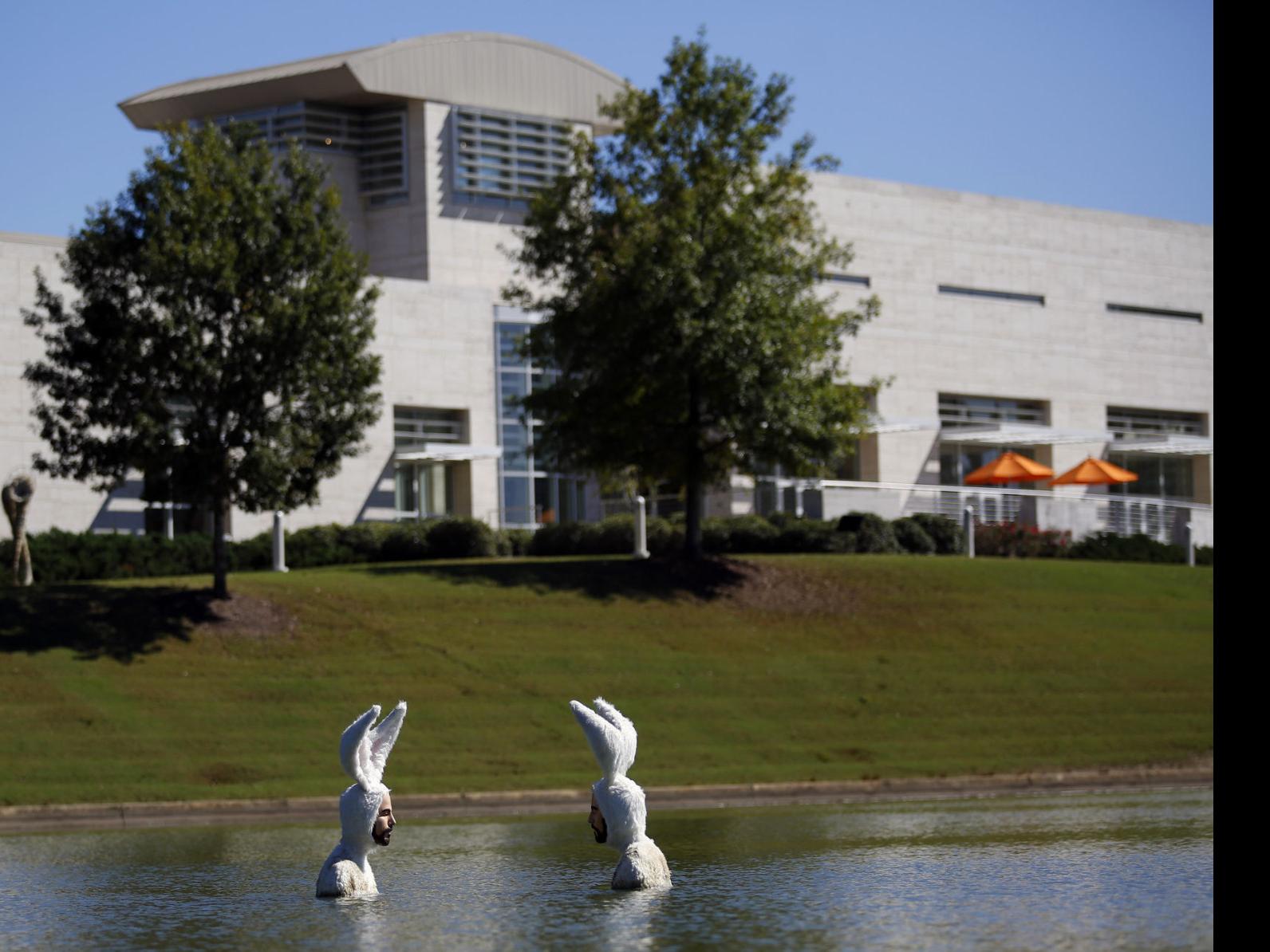 Outdoor Sculptures Adorn Jule Collins Smith Museum Through 2016