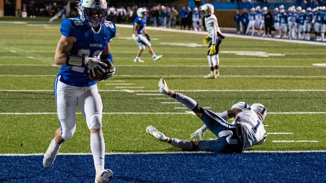 OANow.com - Pittman and Etheredge combine for three scores as Auburn High defeats Baker for playoff win image