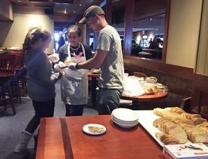 fears and garrison wetmore prepare bread and desserts for incoming diners at the 24th annual gary moore christmas meal hosted by red lobster in auburn - Is Red Lobster Open On Christmas fears and garrison wetmore prepare bread and desserts for incoming diners at the 24th annual gary moore christmas meal hosted by red lobster in auburn - Is Red Lobster Open On Christmas