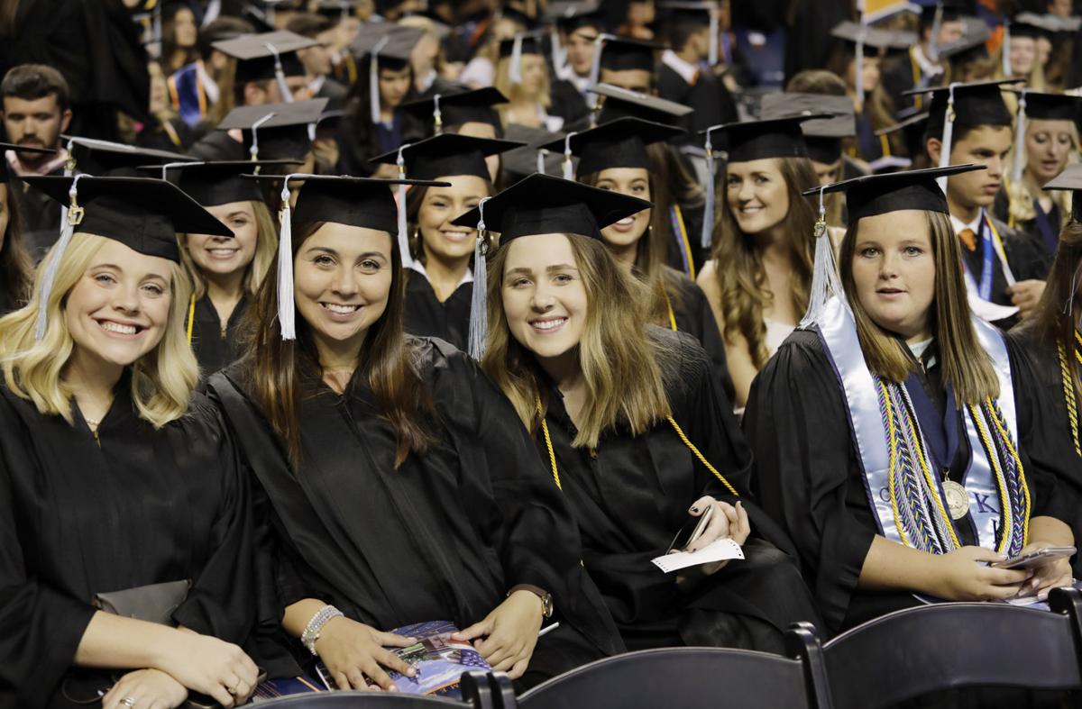 PHOTOS Auburn 5717 Graduation Photo Gallery