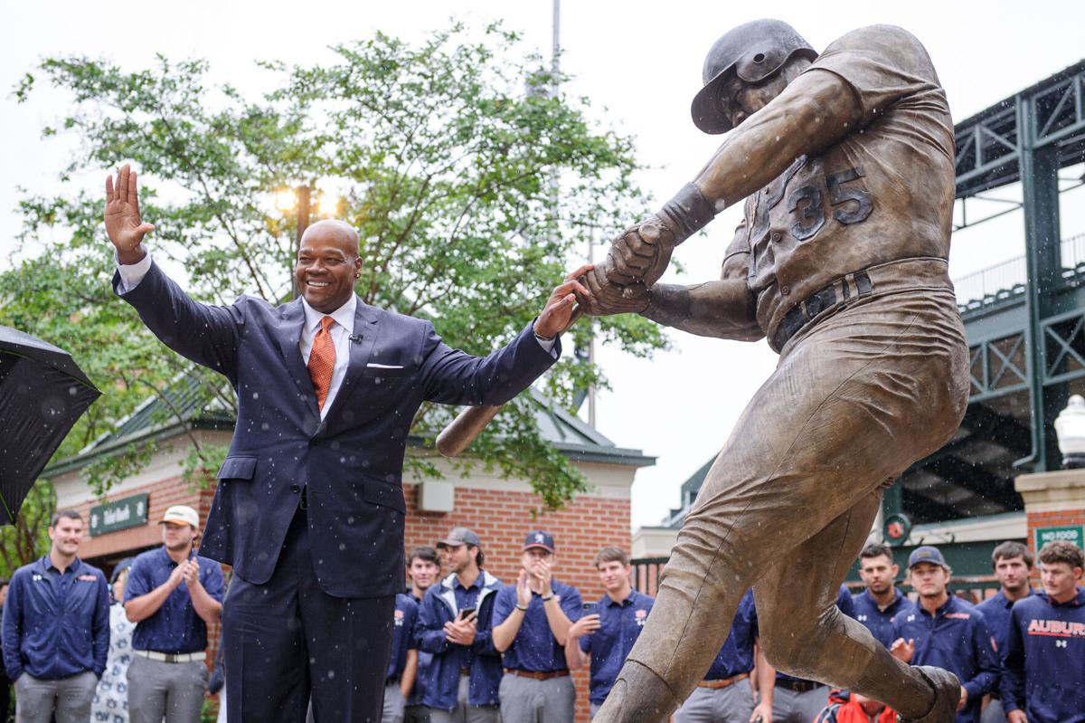 Frank Thomas: Auburn baseball legend had statue unveiled on campus
