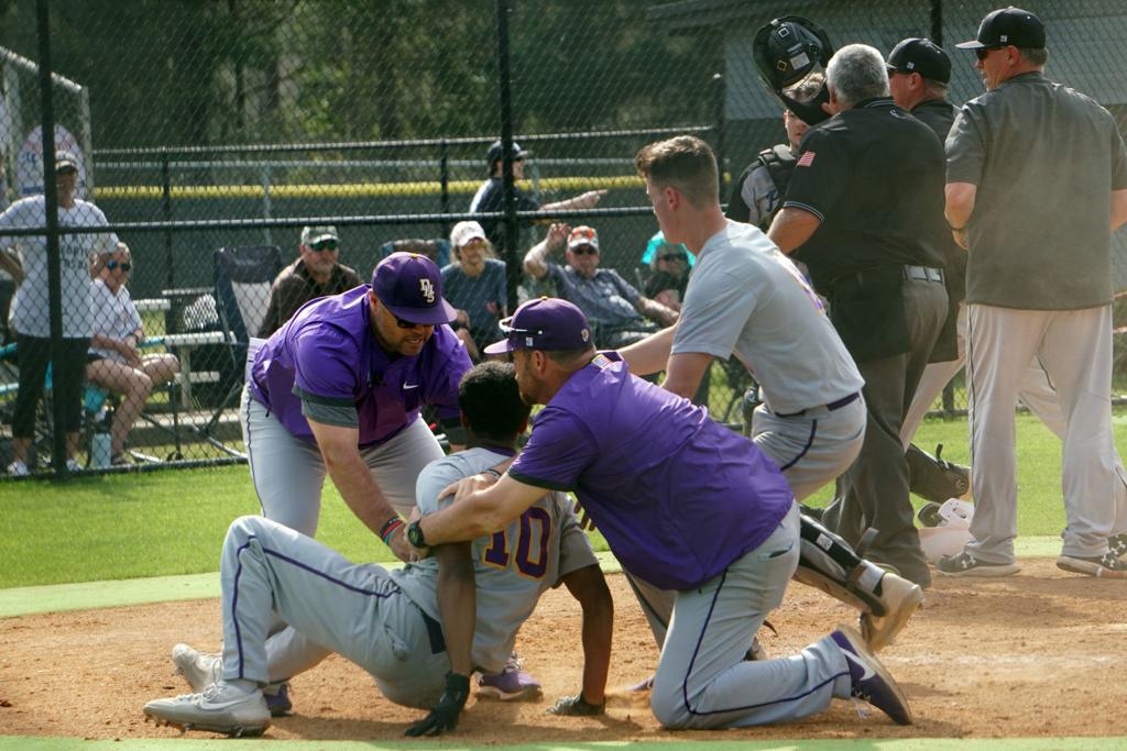 Fight Ends Game Between Daphne Smiths Station High School