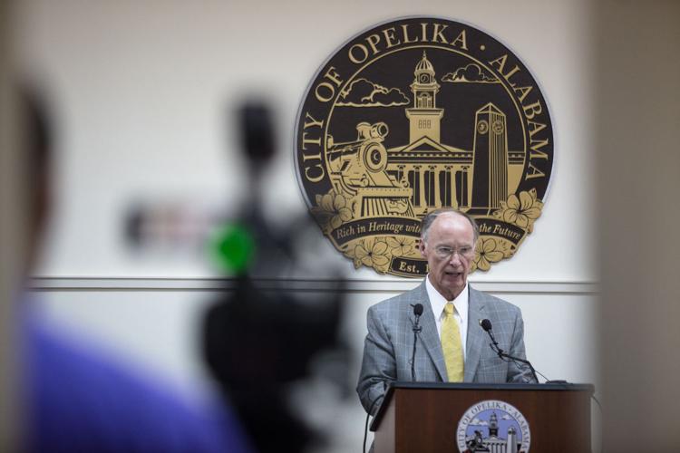 Baxter manufacturing to close Opelika plant in November