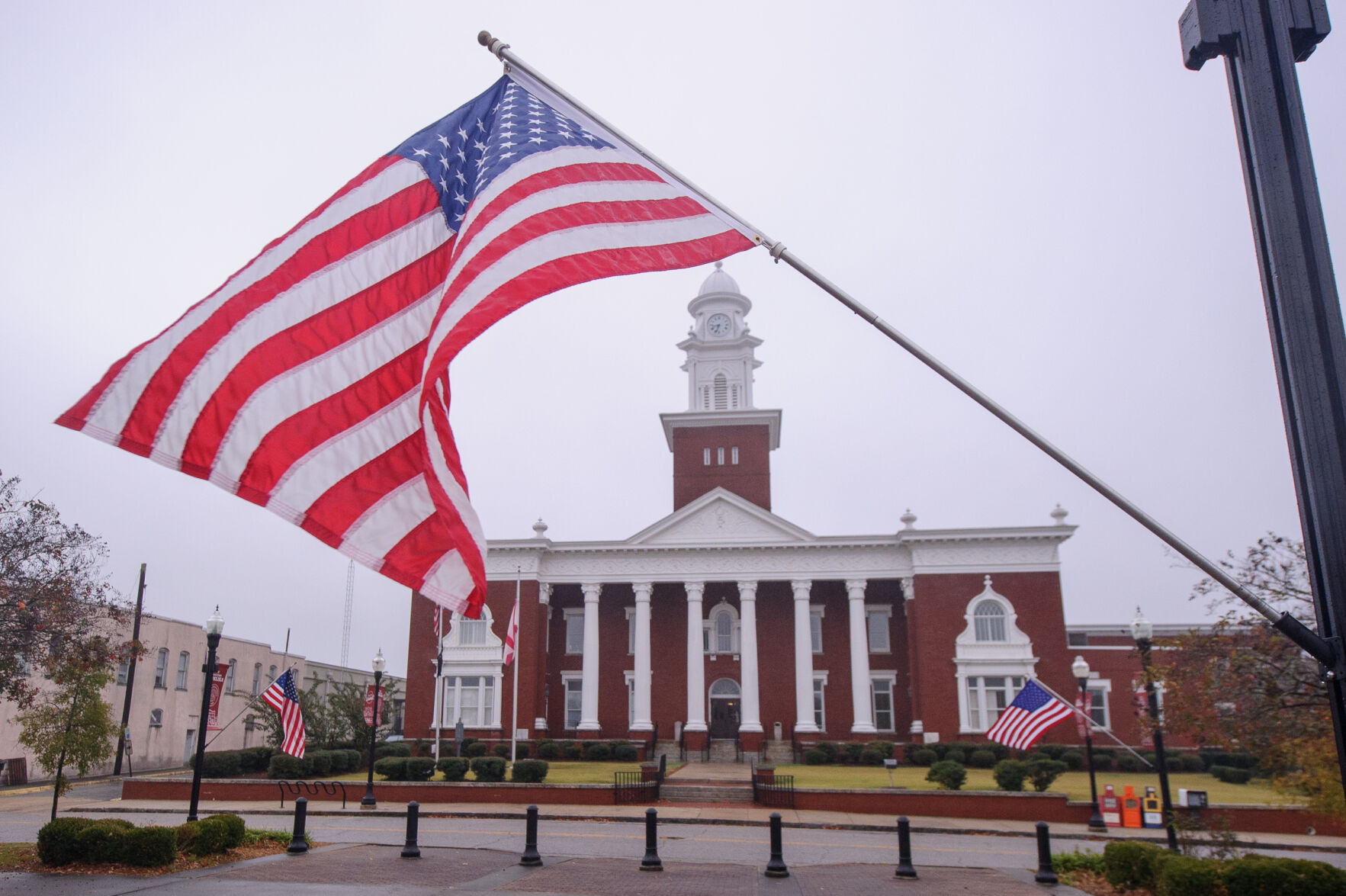 Lee County Commission to record public comments again