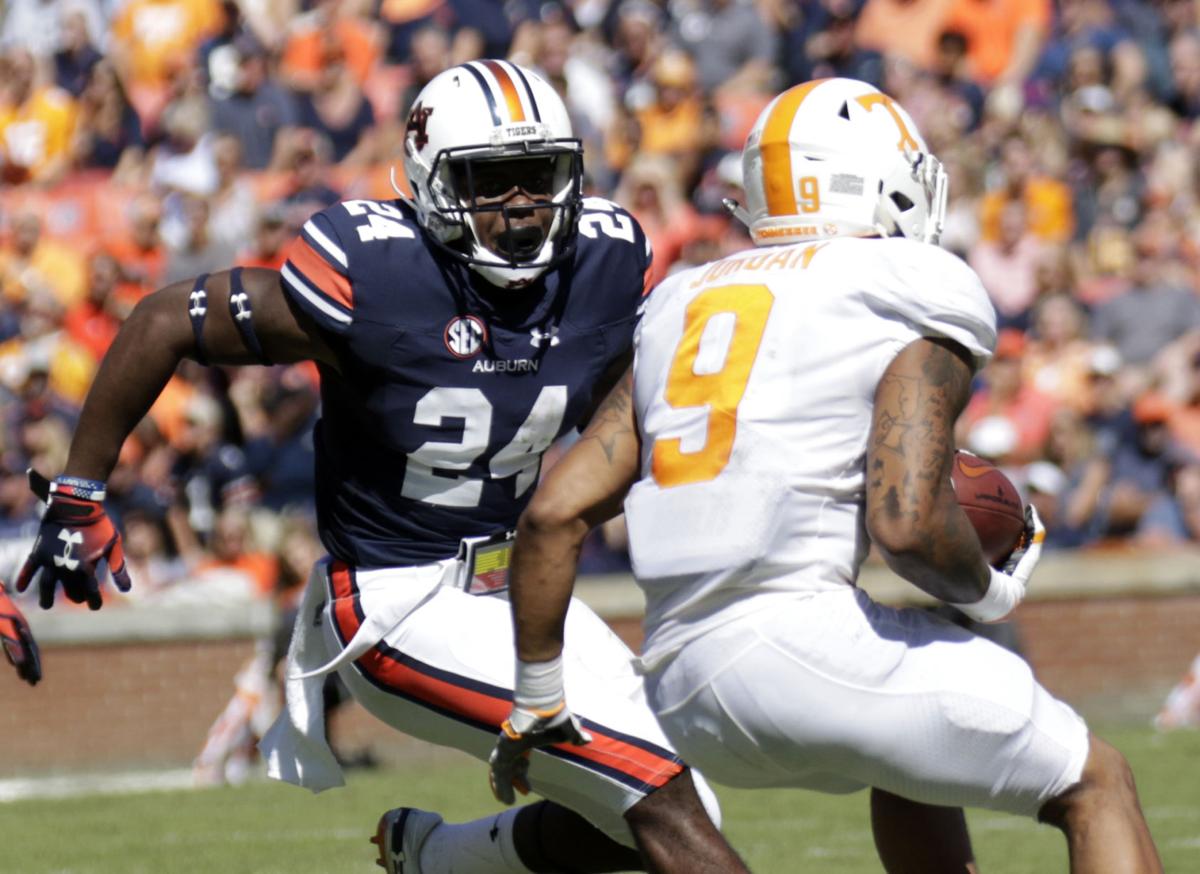 Auburn secondary left reeling after Tennessee’s electric passing