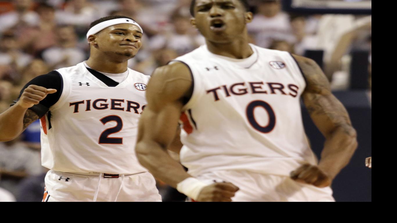 War Tampa Is In Auburn S Adopted Tbt Team Makes 24 Team Bracket Auburn University Sports Oanow Com