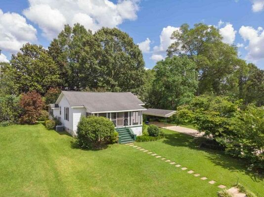 2 Bedroom Home in Valley - $83,500