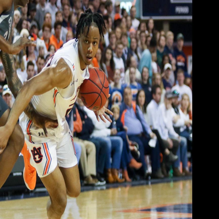 Motivated To Make Its Own History Auburn Basketball Travels To