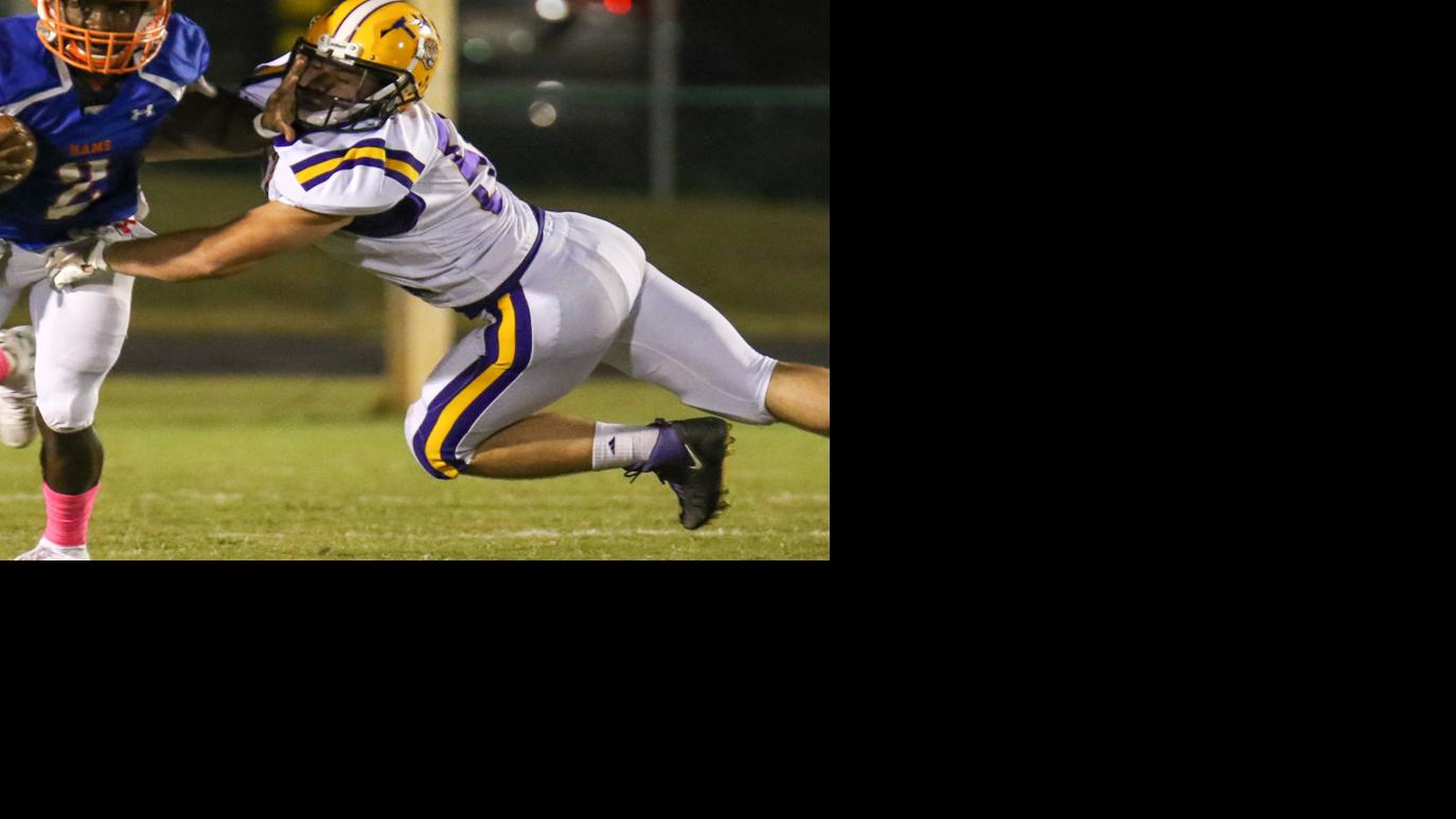 OANOW.com - Valley's KD Hutchinson thrives in new role as quarterback image