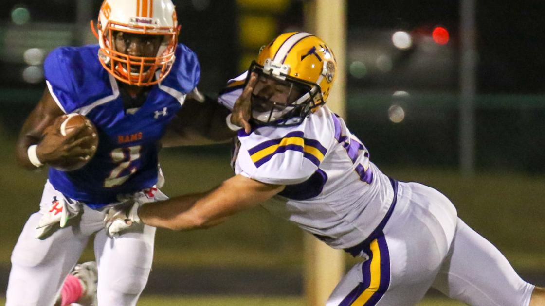 OANOW.com - Valley's KD Hutchinson thrives in new role as quarterback image