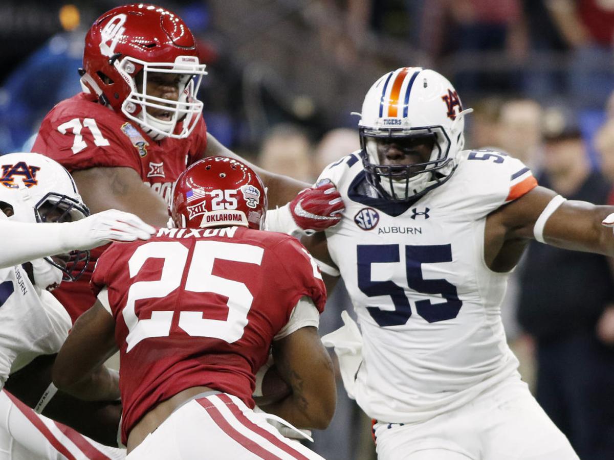 Wait Over Former Auburn De Carl Lawson Goes To Cincinnati Bengals In Round 4 Of Nfl Draft Auburn University Sports News Oanow Com