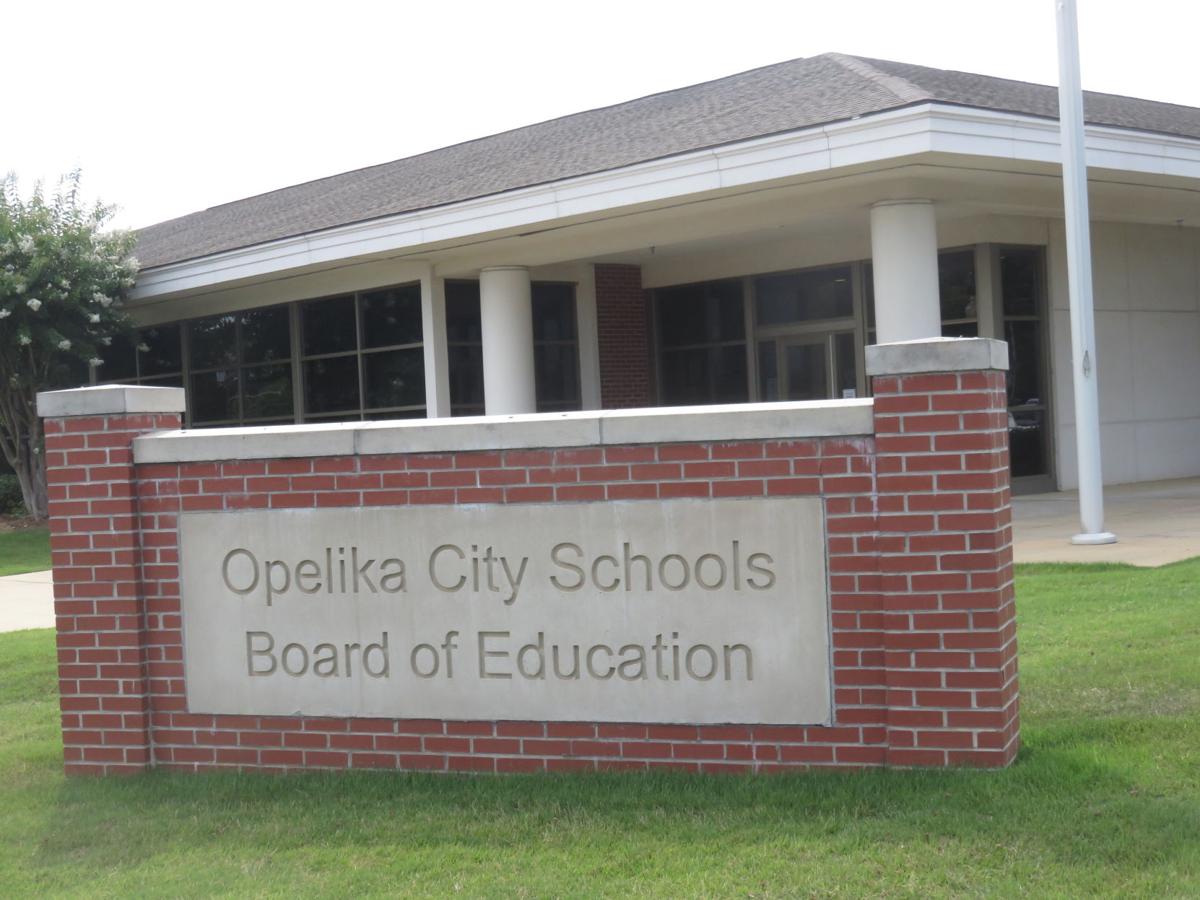 Opelika school board raises substitute teacher pay to $70 a day | Local