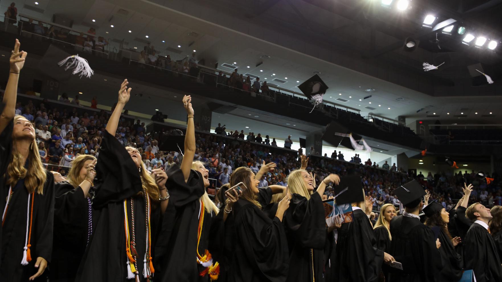 Auburn University To Return To Indoor Graduation Ceremonies For Summer 2021 Education Oanow Com Auburn University Graduation Dates 2022