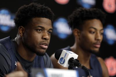 Do It For Chuma Auburn Rallies For Injured Okeke Auburn