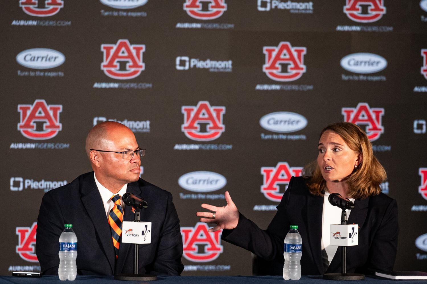 Auburn introduces co-head softball coaches