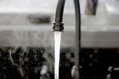 East University Drive lane closures expected during water main maintenance