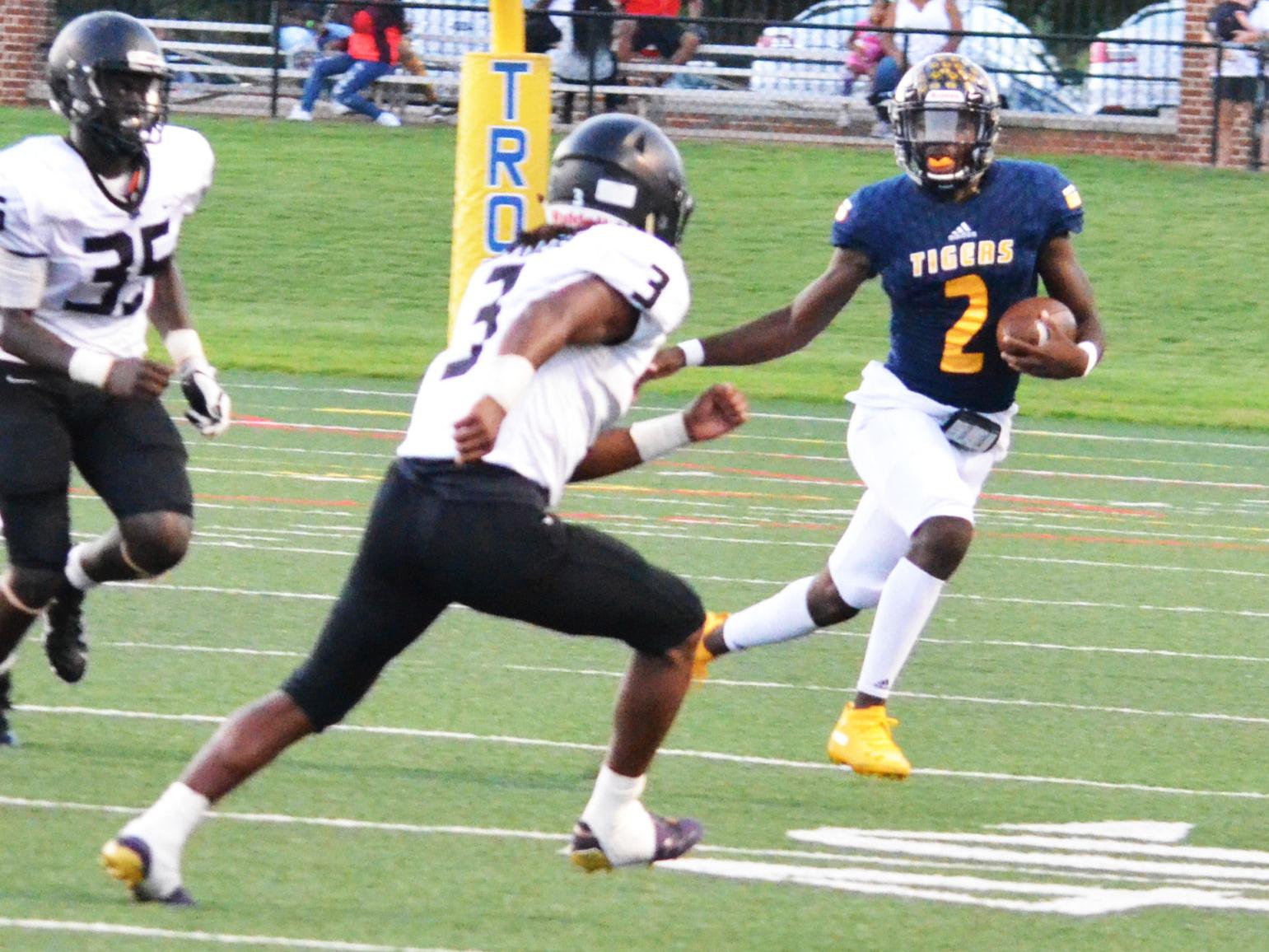 Consensus Four Star Receiver Kobe Hudson Signs With Auburn Post