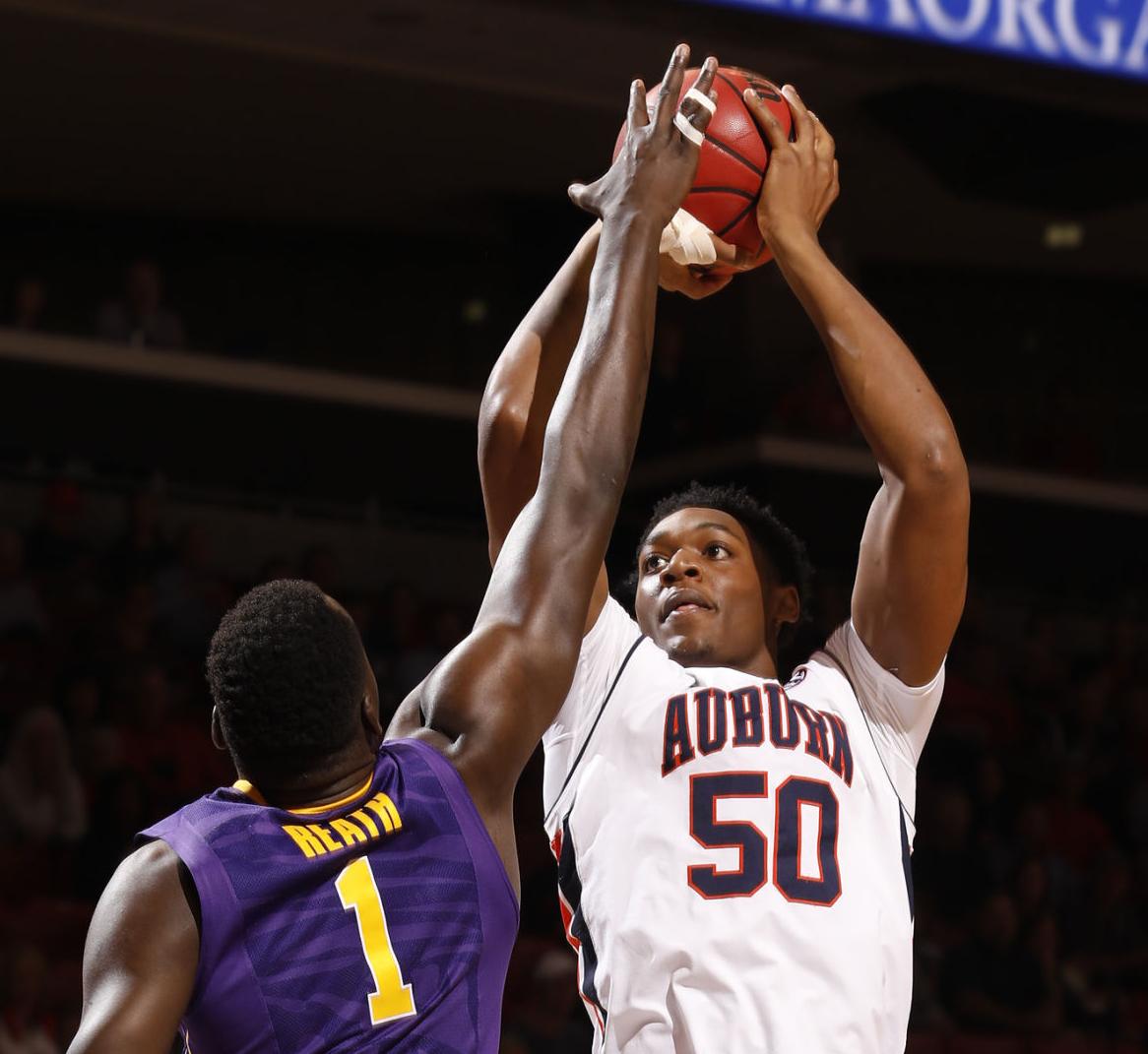 Auburn Center Austin Wiley Will Enter Name Into Nba Draft Not