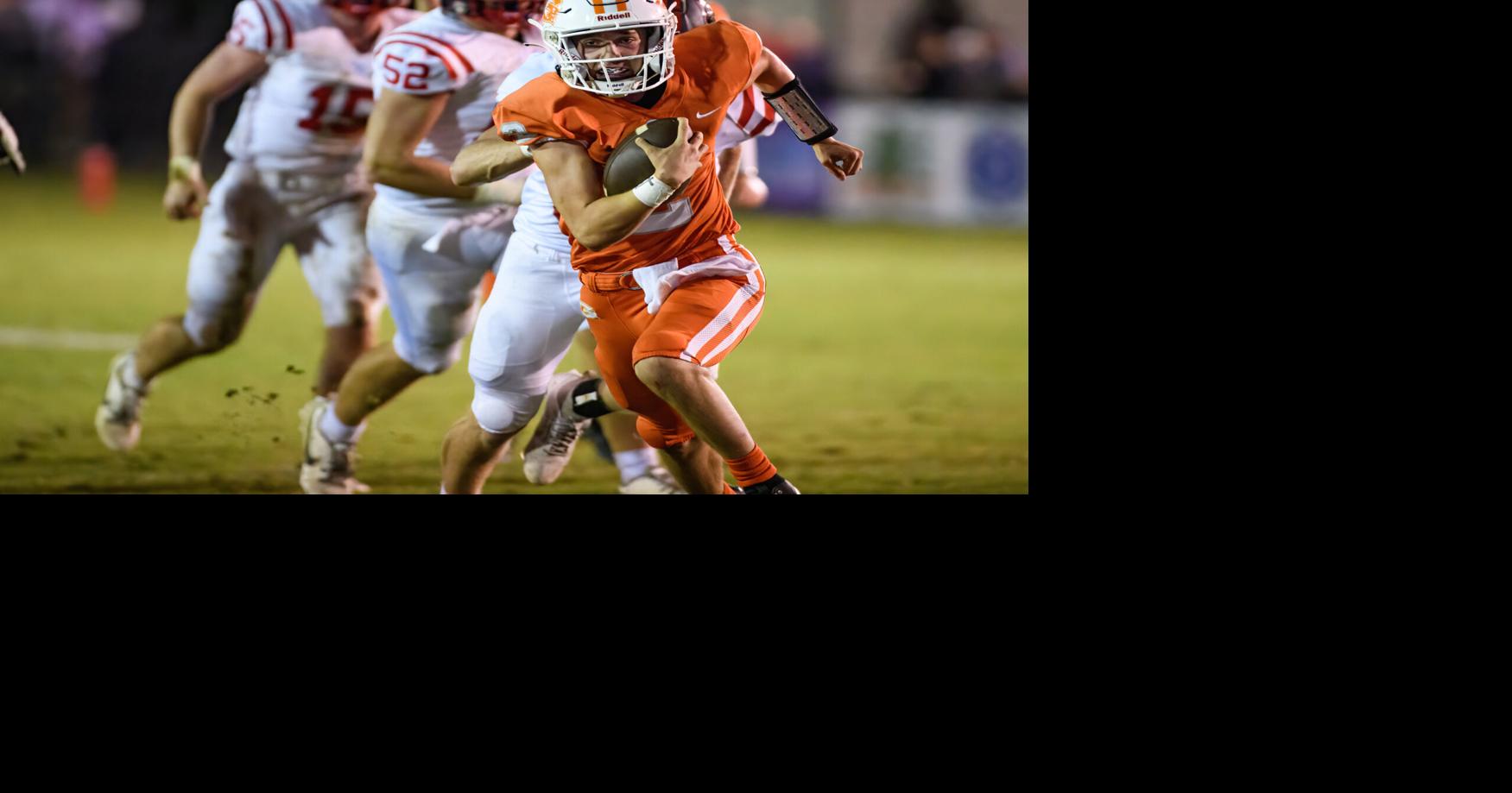 OANow.com - Glenwood defeats Lee-Scott 42-31 in The Swamp image