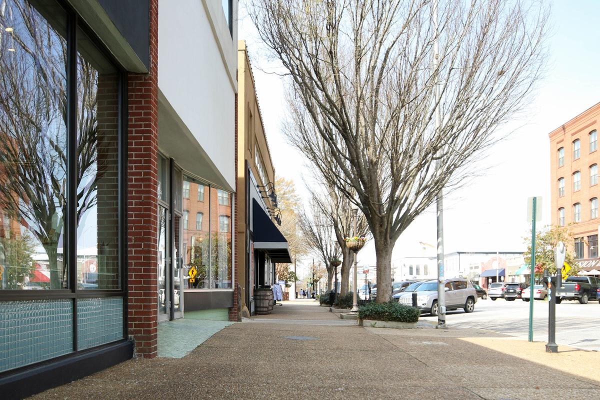 Downtown Auburn Deals With Covid 19 Campus Shutdown Local News