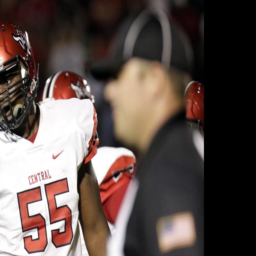 Two Central Phenix City Players Pick Up Scholarship Offers