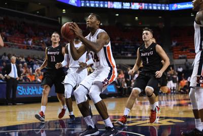 Anfernee Mclemore Looking Better After Suffering Concussion