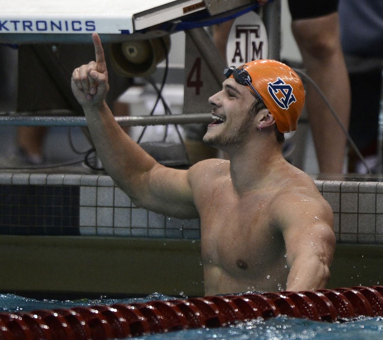 AU ROUNDUP Chierighini wins 2 titles as men lead after Day 2 at SEC