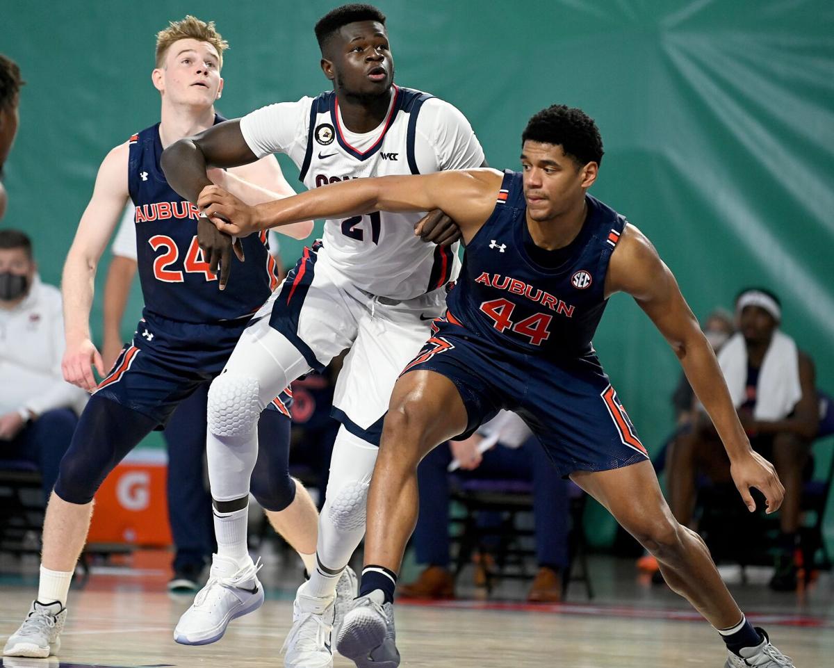 Something To Build On Auburn Can T Keep Up In Loss To No 1 Gonzaga Auburn University Sports News Oanow Com