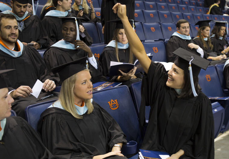 Auburn Graduation News Photos