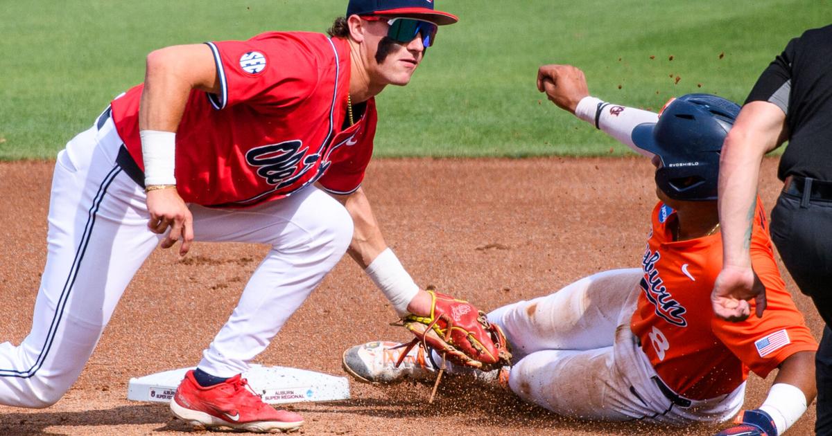 Auburn baseball loses Game 2 against Ole Miss at Super Regionals; Tigers' season ended