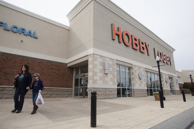Area shoppers show support for Hobby Lobby