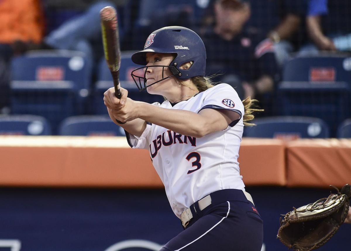 No. 3 Auburn softball ready for No. 1 Florida Auburn University