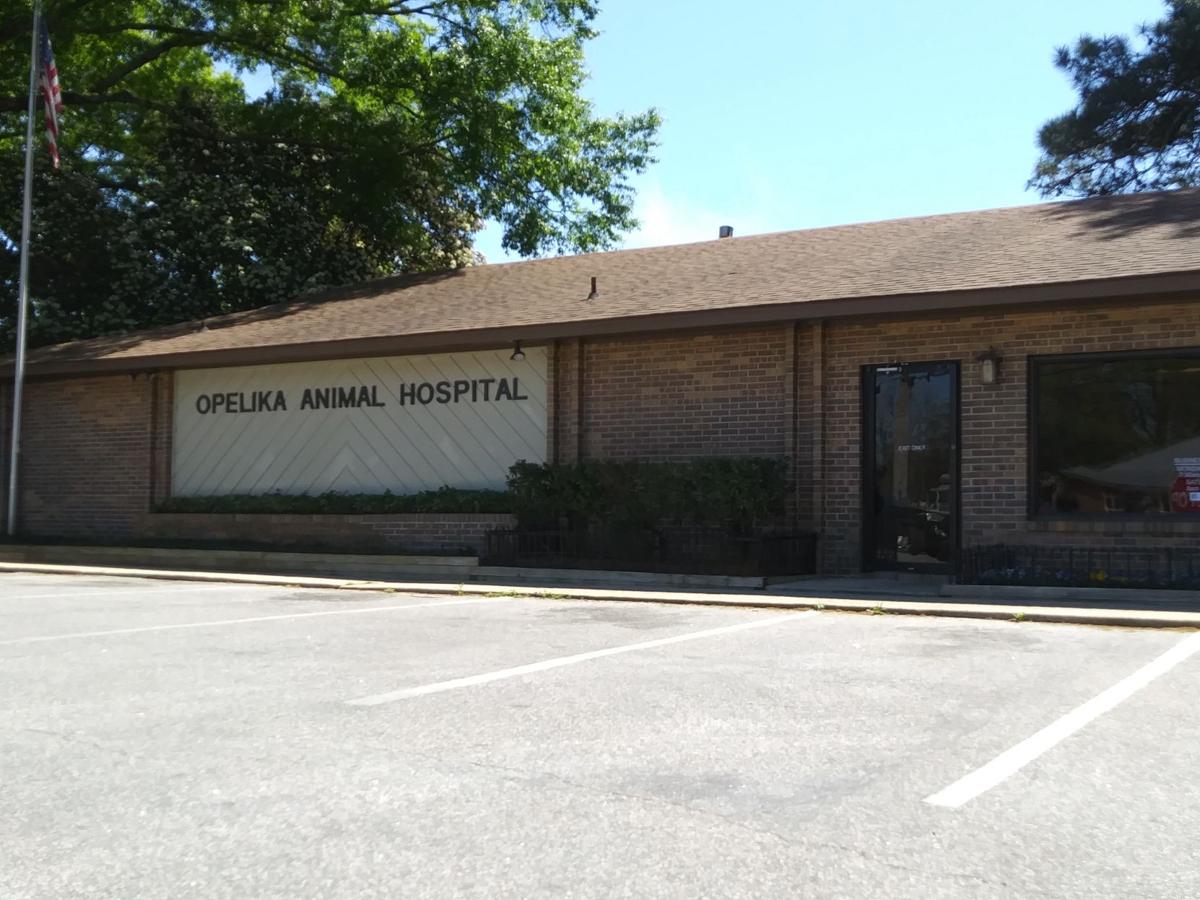 Opelika Animal Hospital celebrates 40 years