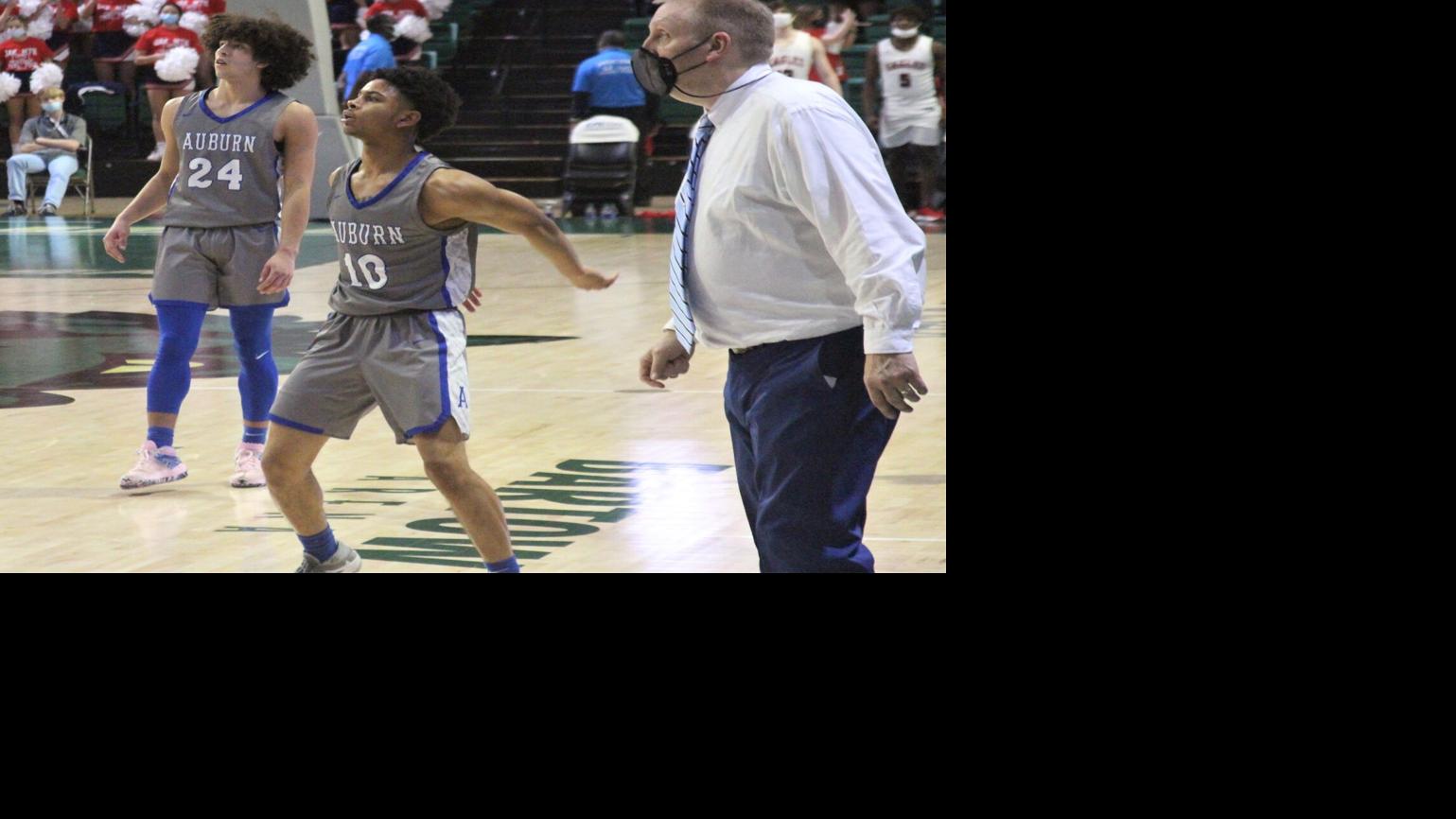 OANow.com - Oak Mountain ends Auburn High boys' title hopes late in semis loss image