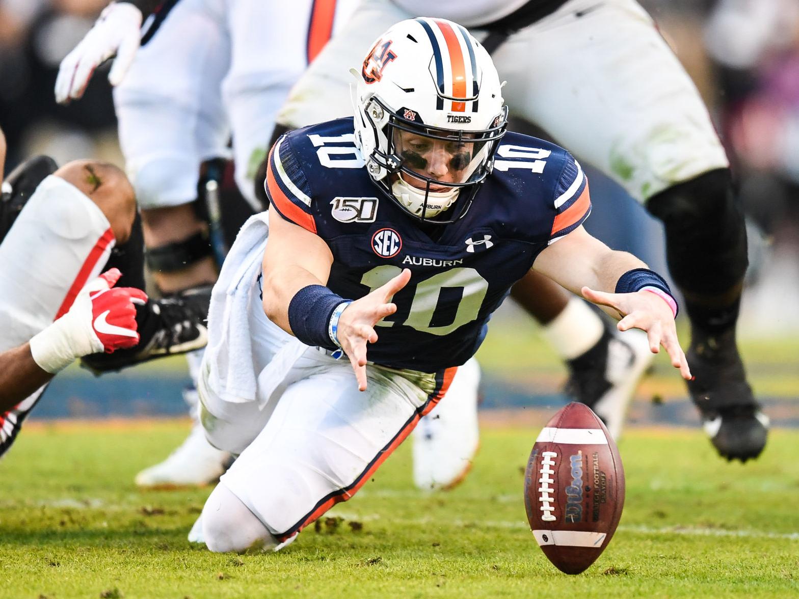 Auburn Runs Out Of Magic Comeback Bid Falls Short Against Georgia Auburn University Sports News Oanow Com