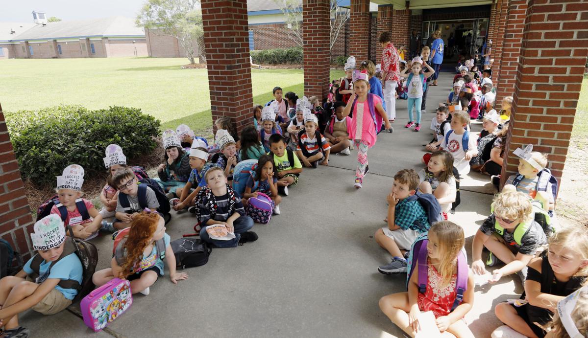 PHOTOS Beauregard Elementary, kids heading home from 1st Day News