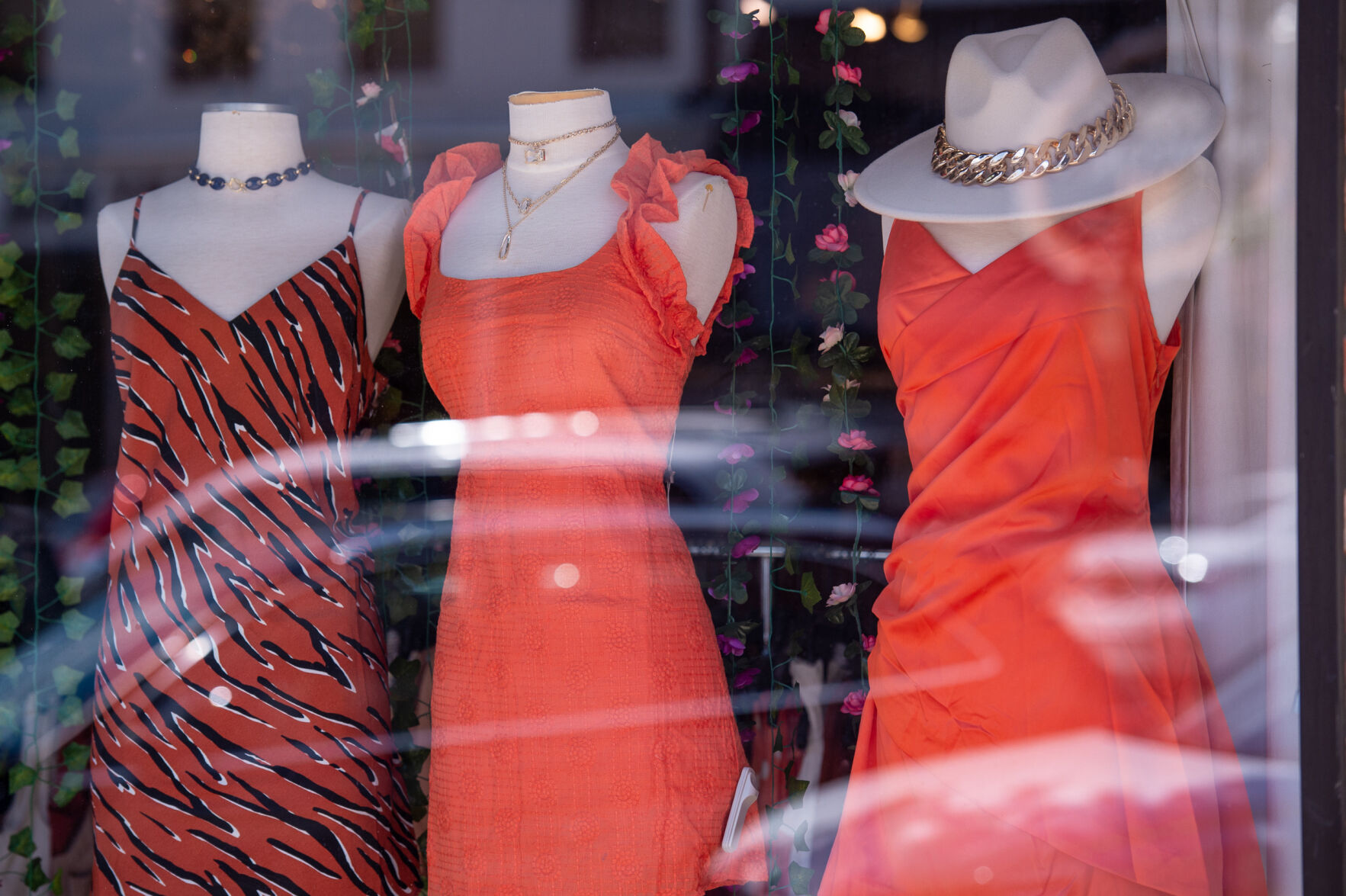 Orange game day outlet outfits