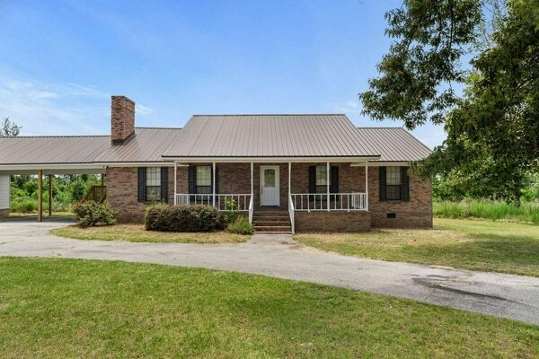 3 Bedroom Home in Salem - $349,900