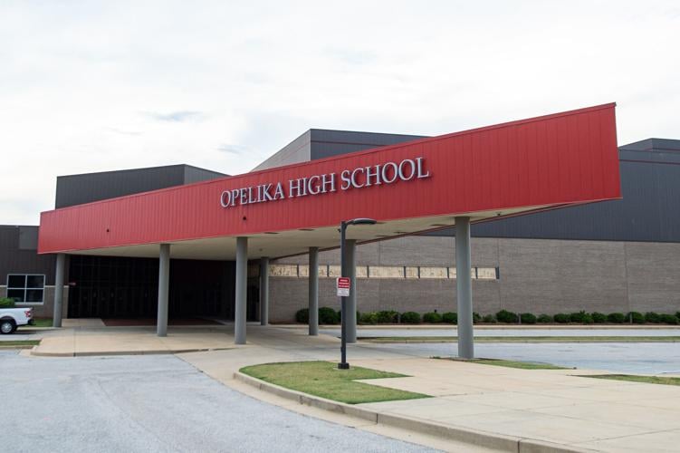 Rachael Ray Foundation awards $5K grant to Opelika High #39 s culinary program