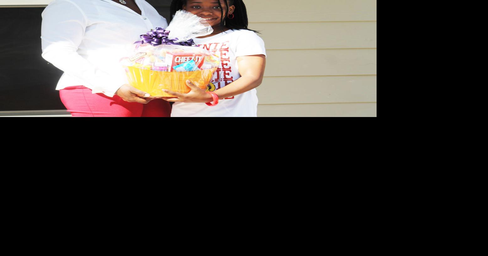 Habitat for Humanity presents home to Auburn family